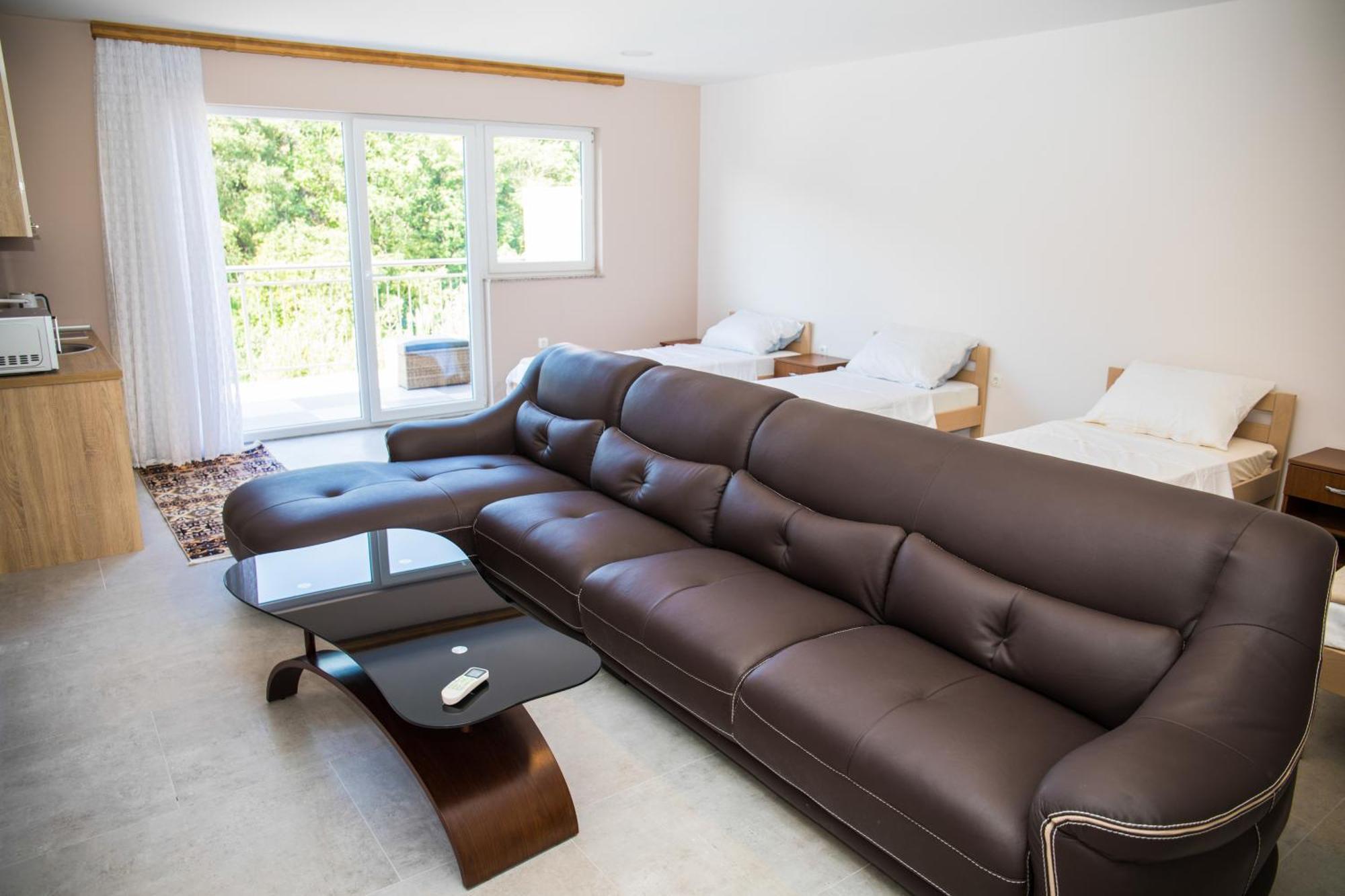 Kovac Riverfront Apartments Mostar Extérieur photo